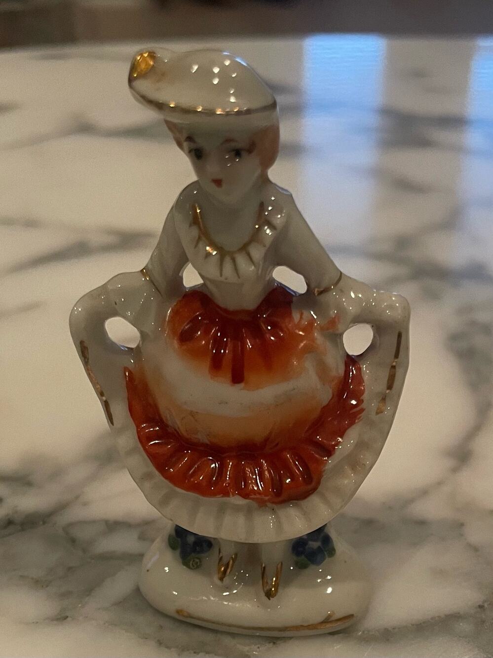 Occupied Japan 1940ish - Porcelain Recreation of Noblewoman, 3"-4", A5